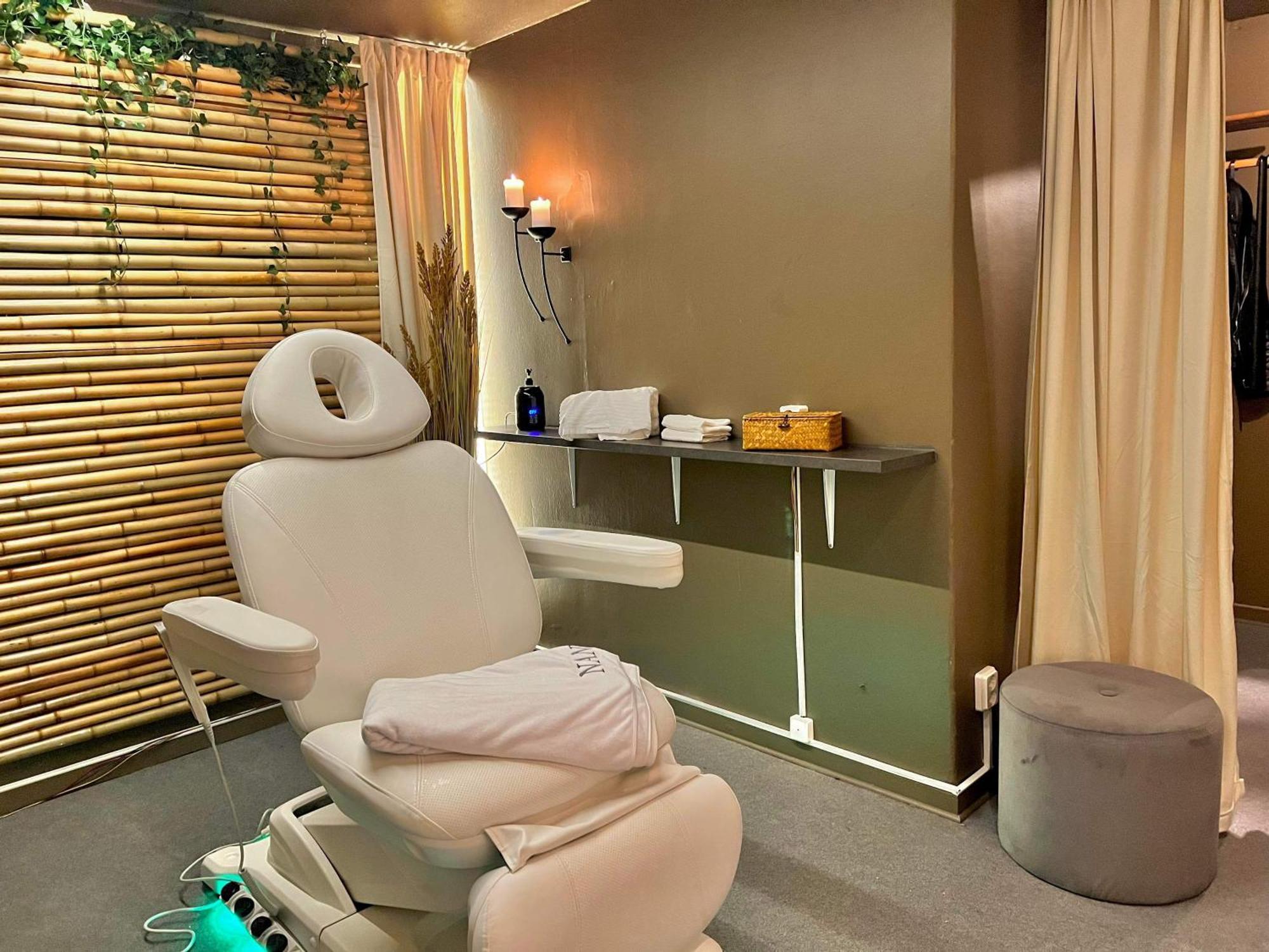 Froevi Hotell Frovi Exterior foto